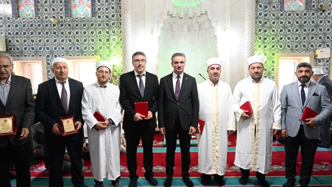 Erzurum'da 75 hafız öğrenci icazet belgesine kavuştu