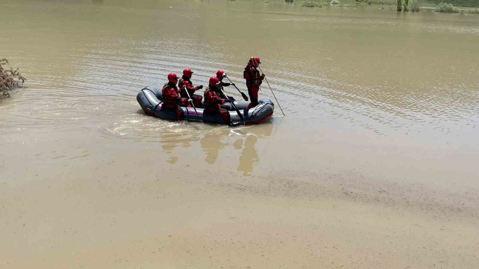 Horasan'da Aras Nehri’nde kaybolan genç çoban için seferberlik: 4’üncü günde de iz yok