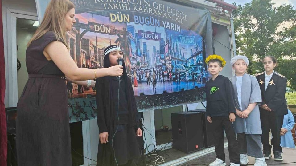 "Köklerden Geleceğe Tarihi Kahramanlar" programı düzenlendi