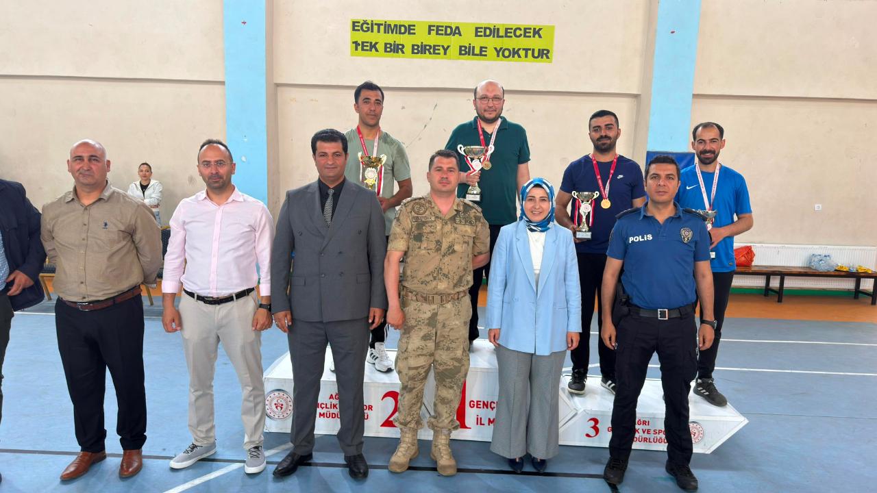 Taşlıçay’da masa tenisi heyecanı sona erdi