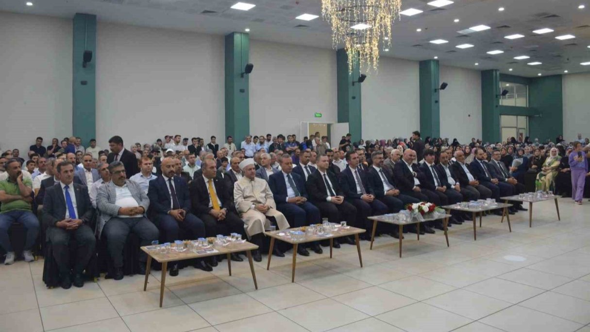 Tatvan’da 56 hafız belgelerini aldı