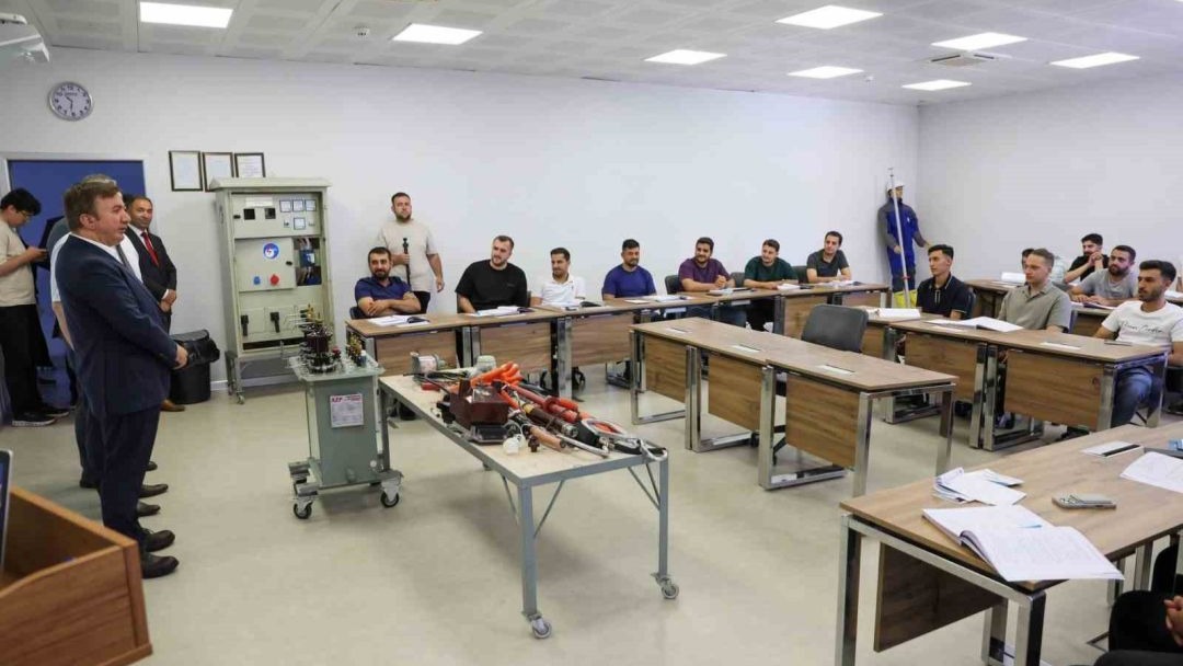 Türkiye’nin dört bir yanından gelen kursiyerler Erzincan’da eğitim alıyor