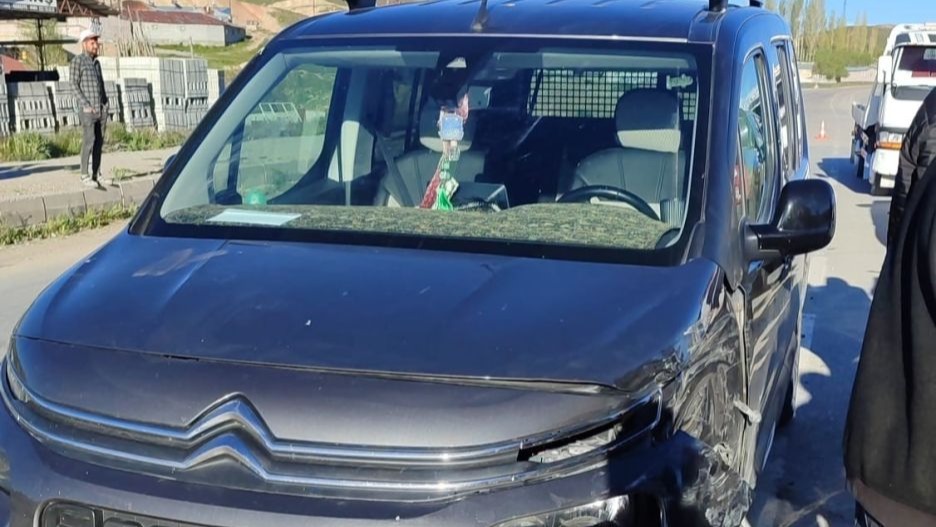 Van'da trafik kazası: 4 yaralı