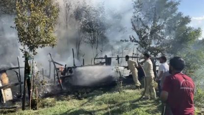 Bahçe yangını ormanlık alana sıçramadan söndürüldü
