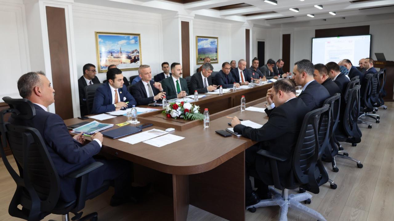 Ağrı’da yatırım ve hizmetler için koordinasyon toplantısı düzenlendi