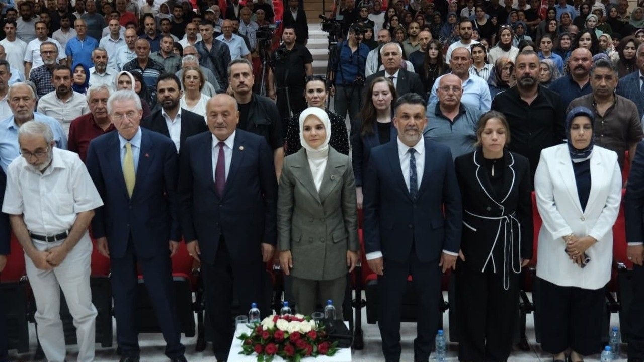 Aile ve Sosyal Hizmetler Bakanı Mahinur Özdemir Göktaş; "Aileyi güçlendiren politikaları sürdürüyoruz"