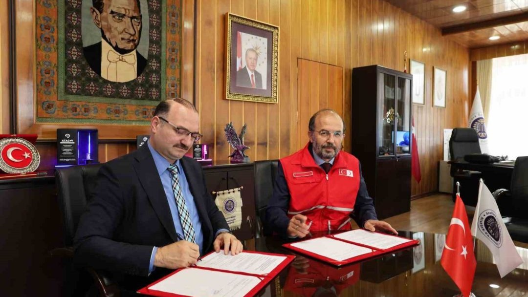 Atatürk Üniversitesi ile Türk Kızılay arasında beslenme hizmetlerinde kalite ve akreditasyon iş birliği