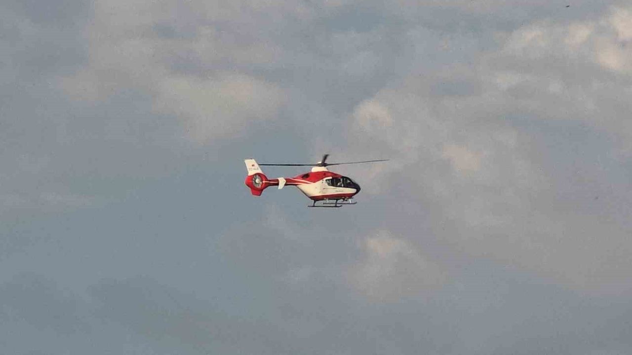 Bahçesaraylı hamile kadın ambulans helikopter ile Van’a getirildi