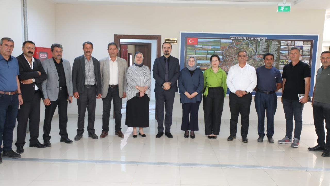 Erciş Belediyesi Muhtarlarla Mahallelerin Sorunları Masaya Yatırıldı