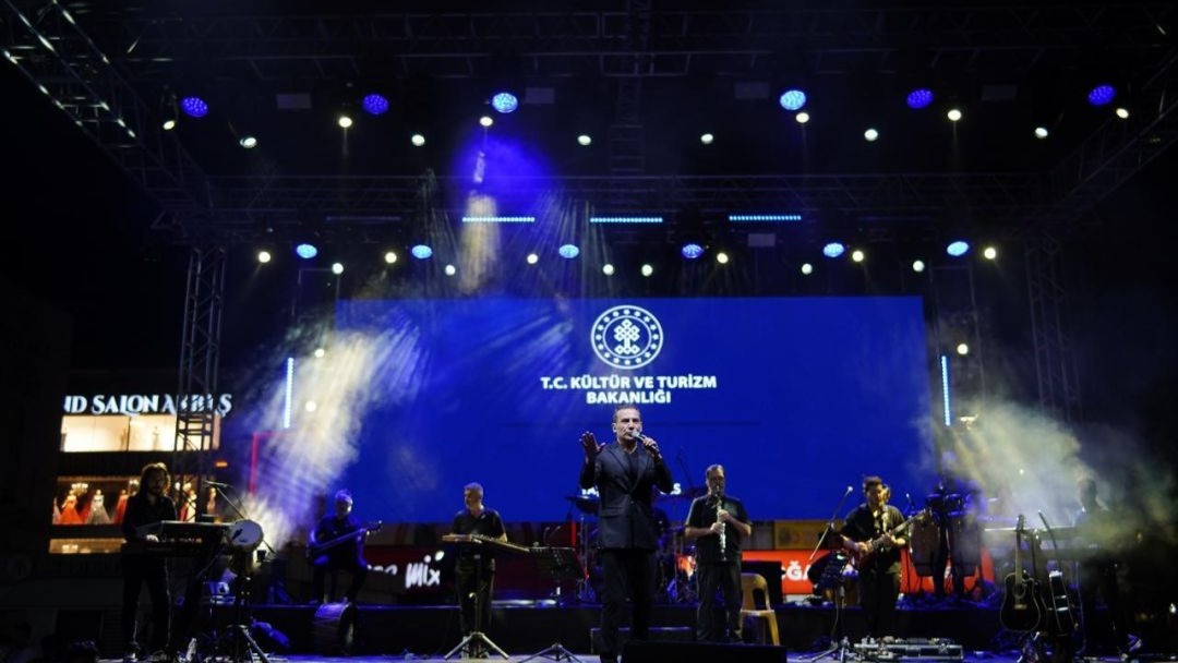 Erzincan'da Ferhat Göçer rüzgarı