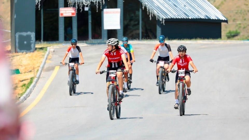 Erzincan'da Pedallar Ergan için döndü