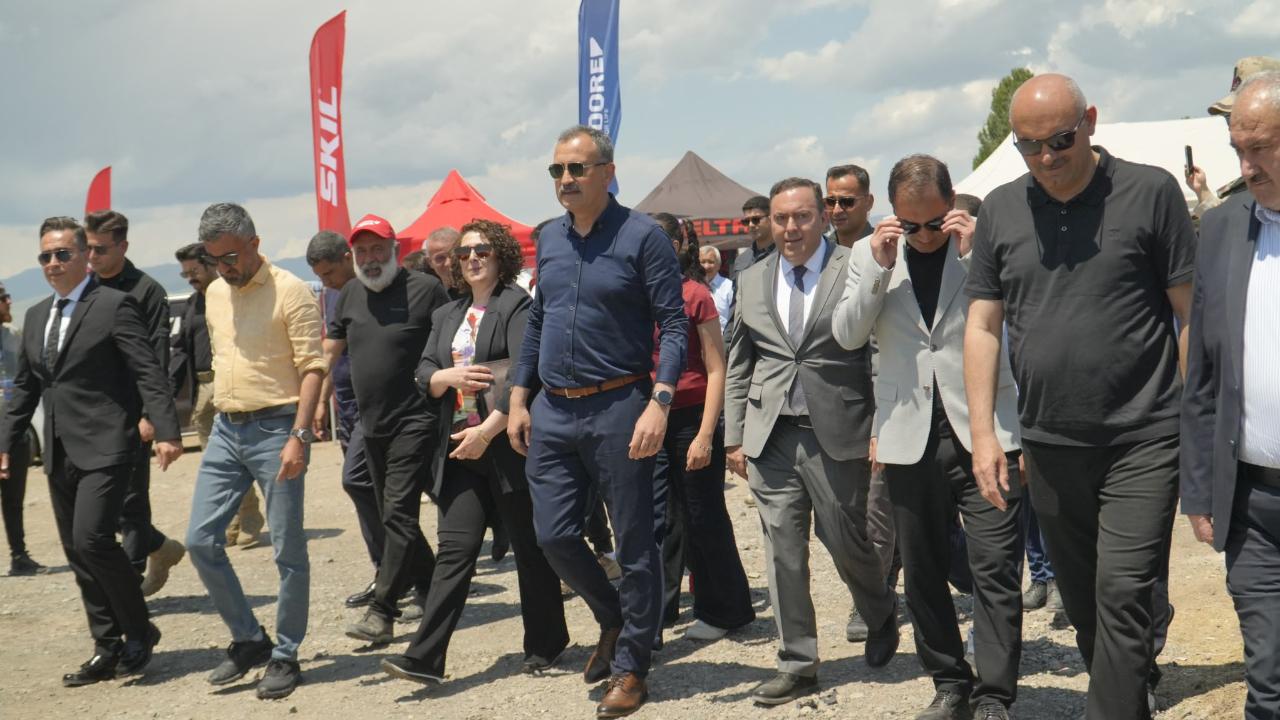 Vali Bozkurt: “Ağrı, ulusal ve uluslararası spor organizasyonlarının merkezi olacak”