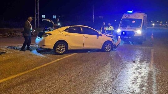 Van’da kaza yapan otomobilin bagajından çok sayıda bira kutusu çıktı