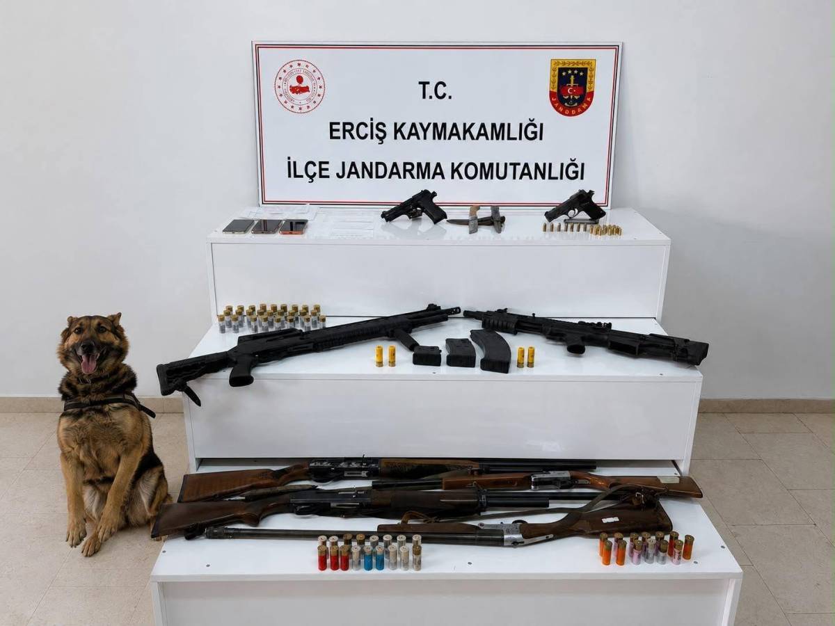 Erciş'te Tefecilik ve Silah Operasyonu