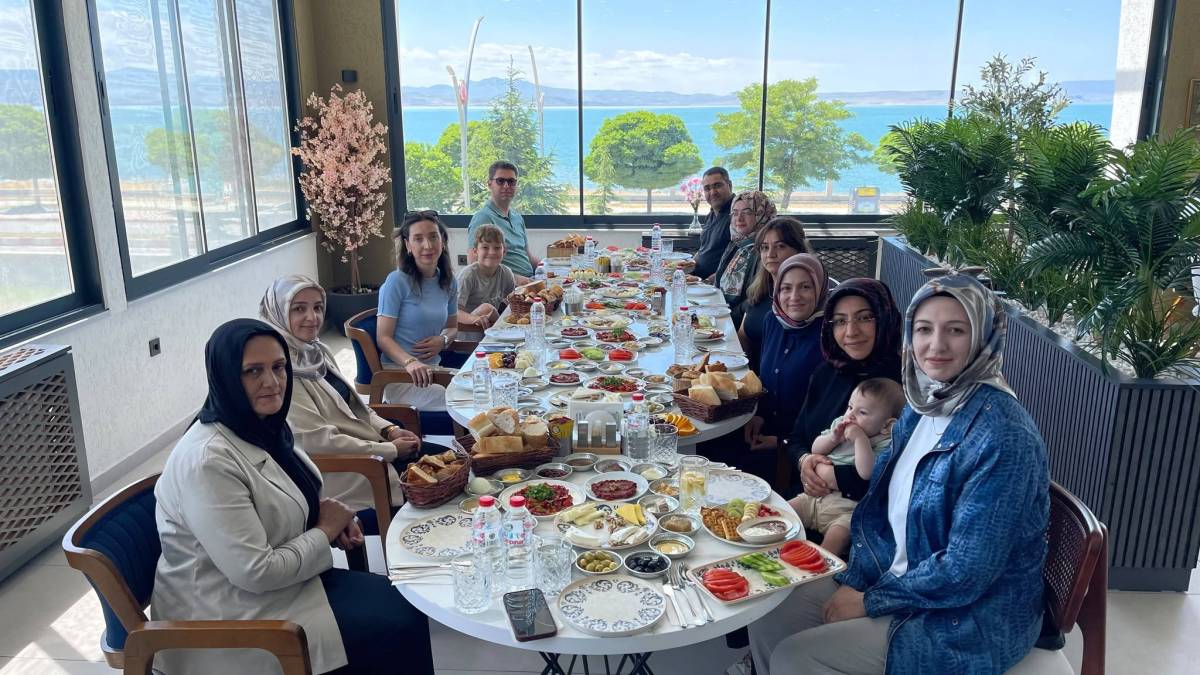Selvihan Kadın Kooperatifi'nden Kaymakam Karaloğlu ve Eşine Veda Programı