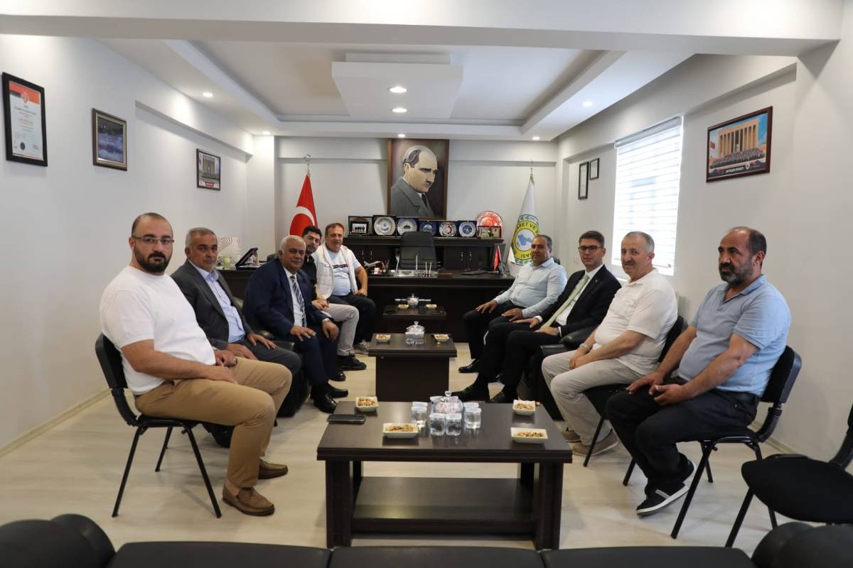Erciş Kaymakamı Karaloğlu'ndan Erciş TSO'ya Veda Ziyareti