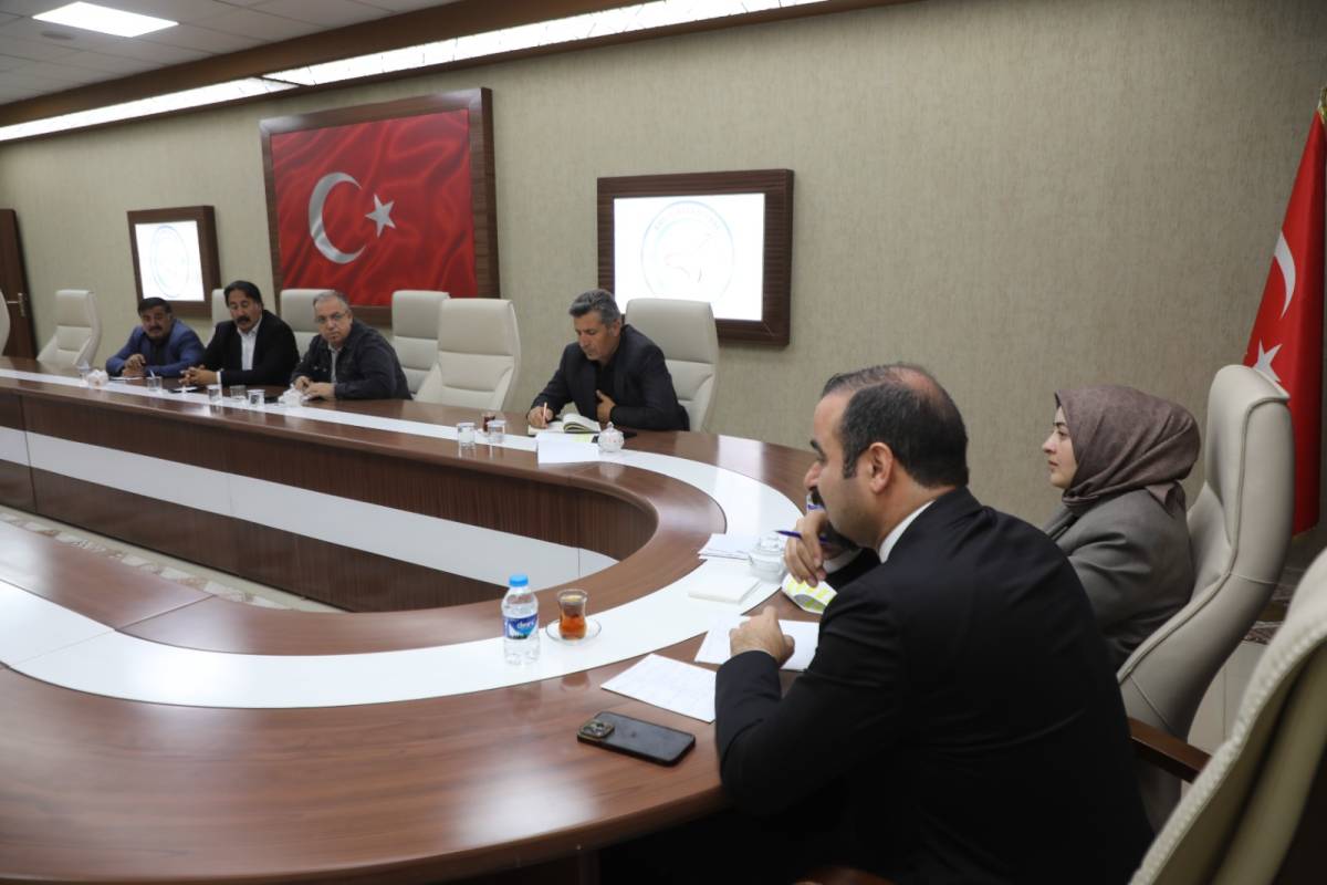 Erciş Belediyesi Mahalle Muhtarlarıyla Bir Araya Geldi