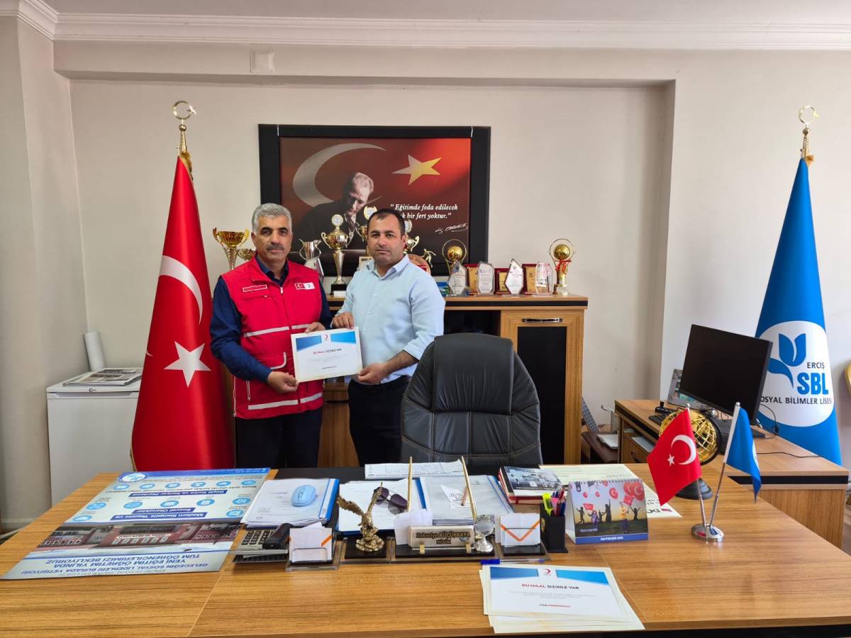 Gazze İçin El Ele Veren Erciş Sosyal Bilimler Lisesi Öğrencilerina Kızılay’dan Anlamlı Teşekkür