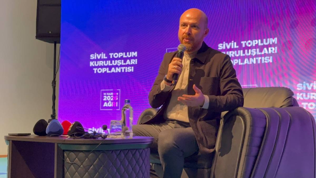 Bilal Erdoğan Ağrı’da STK temsilcileri ve öğrencilerle buluştu