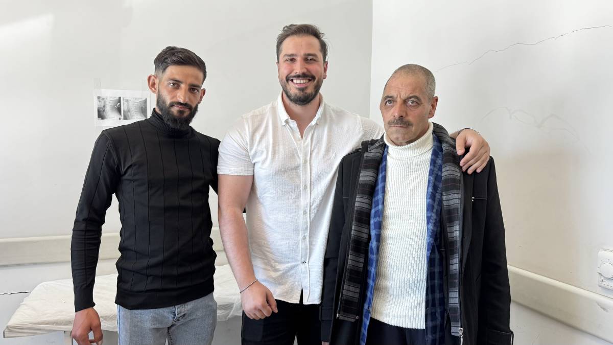 Mezarı kazılan hasta, Ağrı’da ilk kez yapılan ameliyatla hayata tutundu