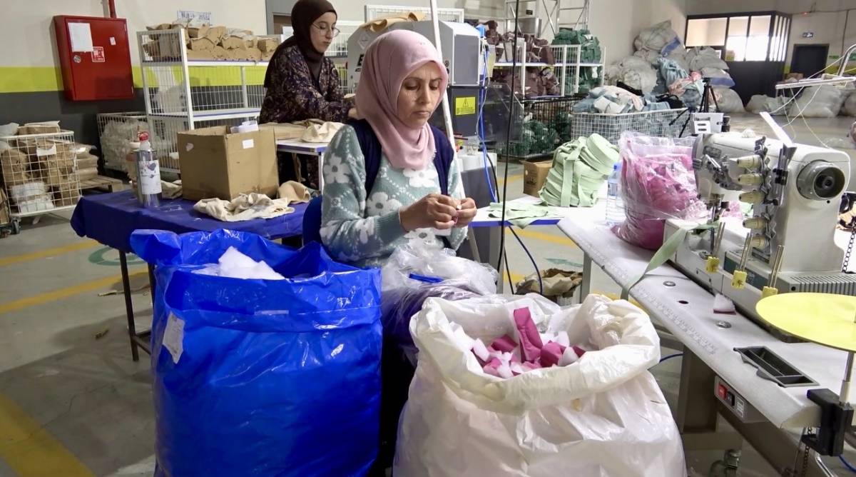 Doğubayazıt’ta üretilen bebek giyim ürünleri dünyaya açılıyor