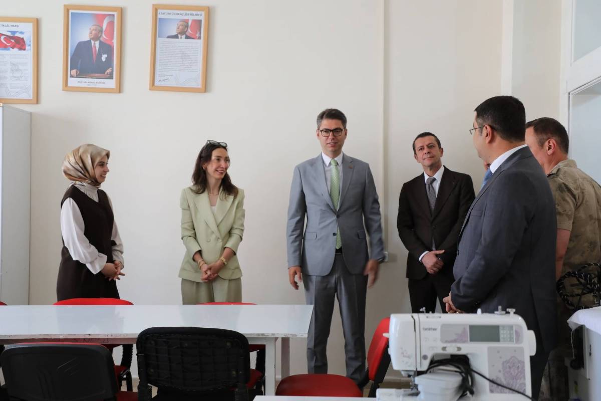 Erciş'te ADEM Hizmet Binası Açılışı
